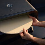 WMF Pizzaiolo Pro Pizzaofen, 400°C Backtemperatur, großer Pizzastein (Ø 40 cm), automatische Drehmechanik, integrierte Temperaturüberwachung für perfekte Ergebnisse in 90 Sek., Gas Pizzaofen, schwarz