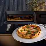 WMF Pizzaiolo Pro Pizzaofen, 400°C Backtemperatur, großer Pizzastein (Ø 40 cm), automatische Drehmechanik, integrierte Temperaturüberwachung für perfekte Ergebnisse in 90 Sek., Gas Pizzaofen, schwarz